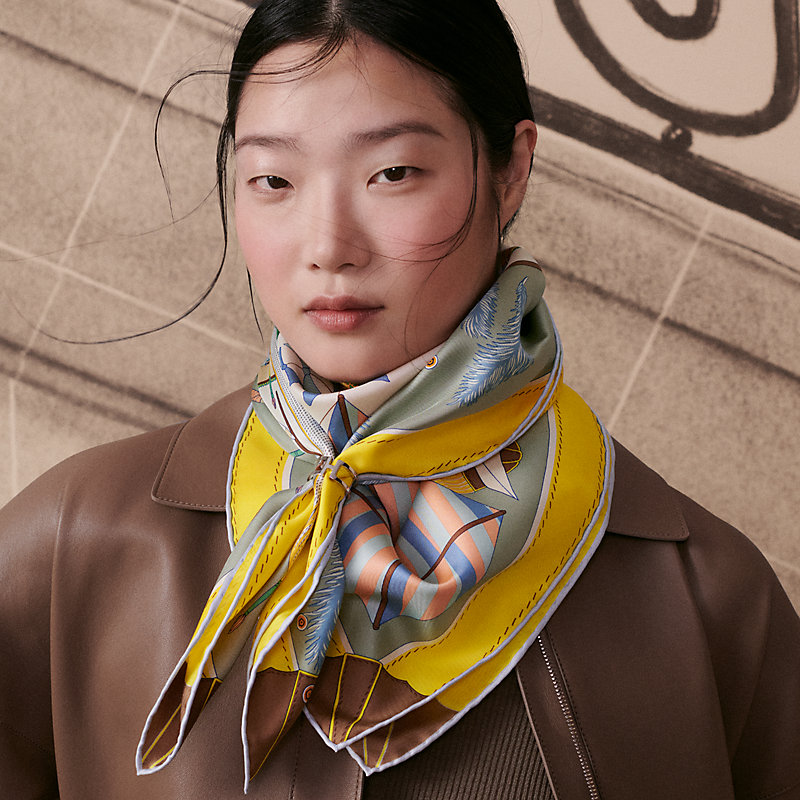 HERMES スカーフ カレ90 Bagage a Main Bagage a Main scarf 90 - Grey | Hermès Mainland China